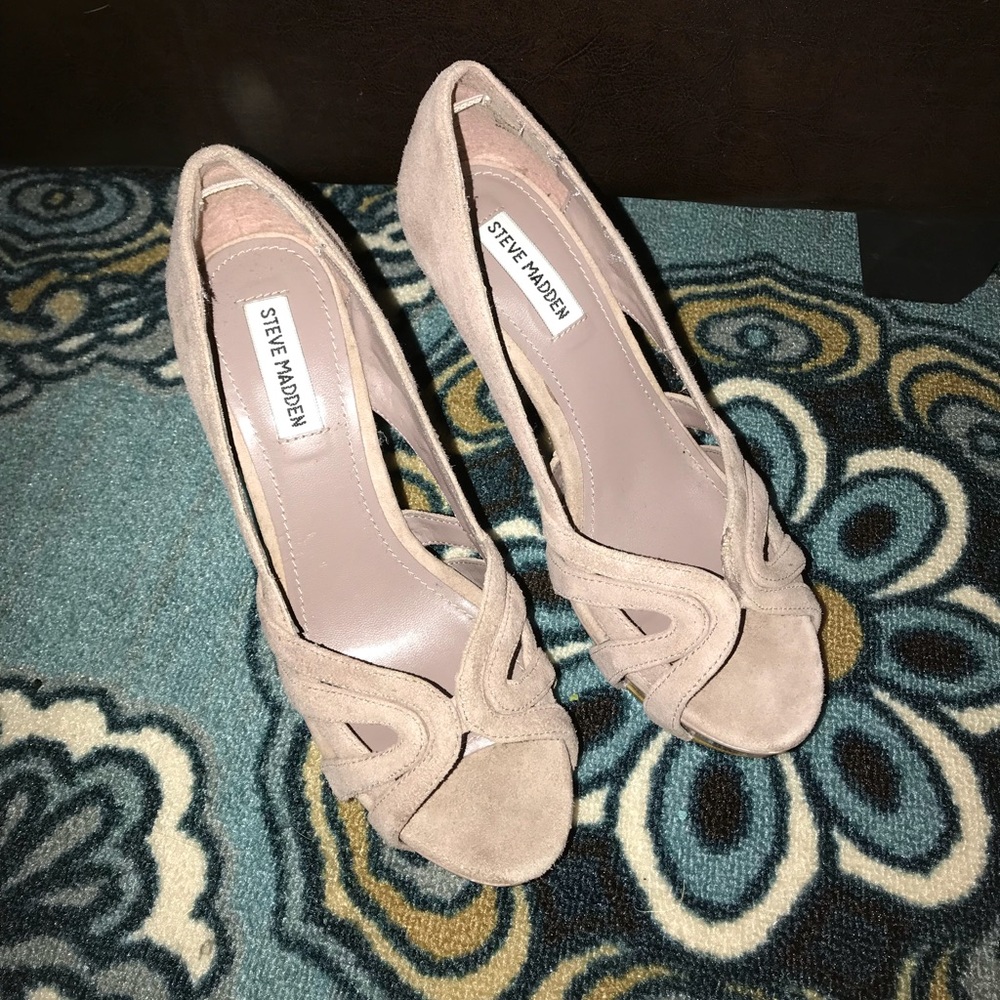 Women’s shoes